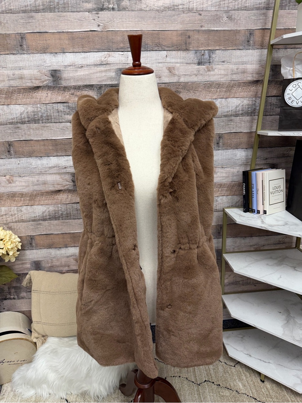 Guess brown faux fur vest with hood large
